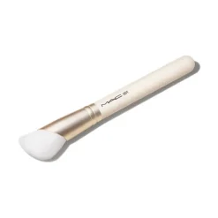 001 Serum + Moisturizer Brush*MAC COSMETICS