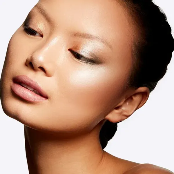 Extra Dimension Skinfinish*MAC COSMETICS Clearance