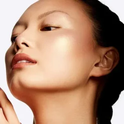 Extra Dimension Skinfinish*MAC COSMETICS Clearance