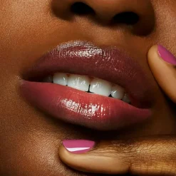 Glow Play*MAC COSMETICS Hot