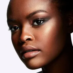 Hyper Real Glow Palette / Shimmy Peach Iluminadores Maquillaje