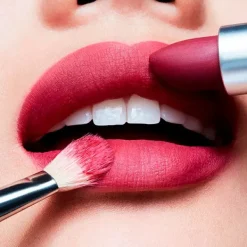 Hot Powder Kiss Lipstick Pintalabios
