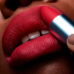 Hot Powder Kiss Lipstick Pintalabios