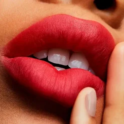 Hot Powder Kiss Lipstick Pintalabios