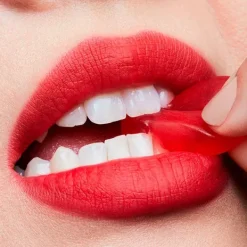 Hot Powder Kiss Lipstick Pintalabios