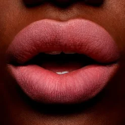 Hot Powder Kiss Lipstick Pintalabios