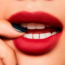 Powder Kiss Liquid Lipcolour*MAC COSMETICS