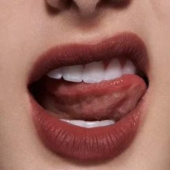 Powder Kiss Liquid Lipcolour*MAC COSMETICS