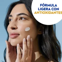 NIVEA Proteción Facial Control De Brillos Spf 50