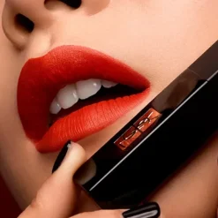 Discount Rouge Pur Couture The Slim Velvet Radical Pintalabios