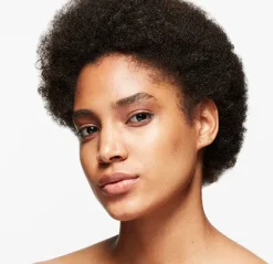 Strobe Dewy Skin Tint*MAC COSMETICS