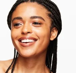 Strobe Dewy Skin Tint*MAC COSMETICS