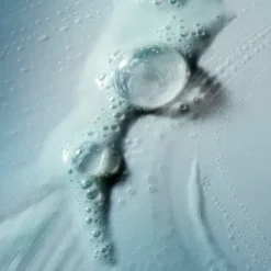 The Essence Foaming Cleanser*LA MER Hot