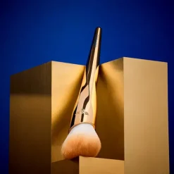 Wonder Woman Blush Brush*CATRICE New