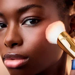 Hot Wonder Woman Blush Brush Brochas Y Pinceles